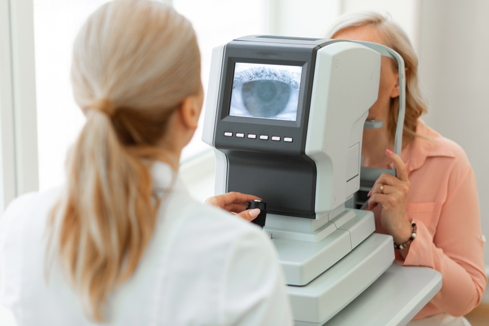 Patient having an eye scan