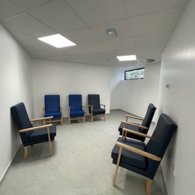 Image of recovery waiting area within the Day Surgery Unit at Queen Margaret Hospital