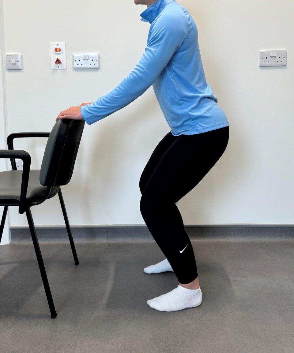 Mini Squat With Support Bend