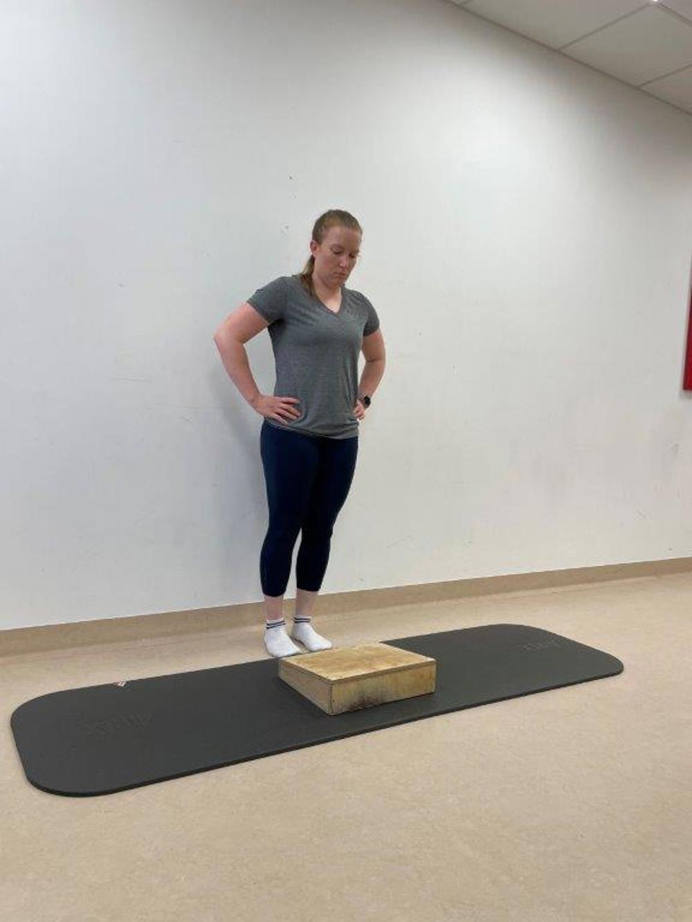 Step Up Knee Drive 1