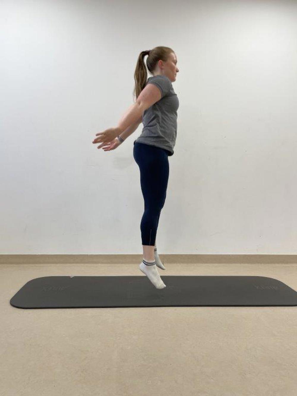 Squat Jump 1