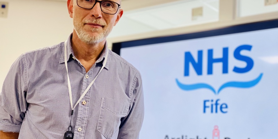 Image of consultant ophthalmologist, Dr Andrew Blaikie