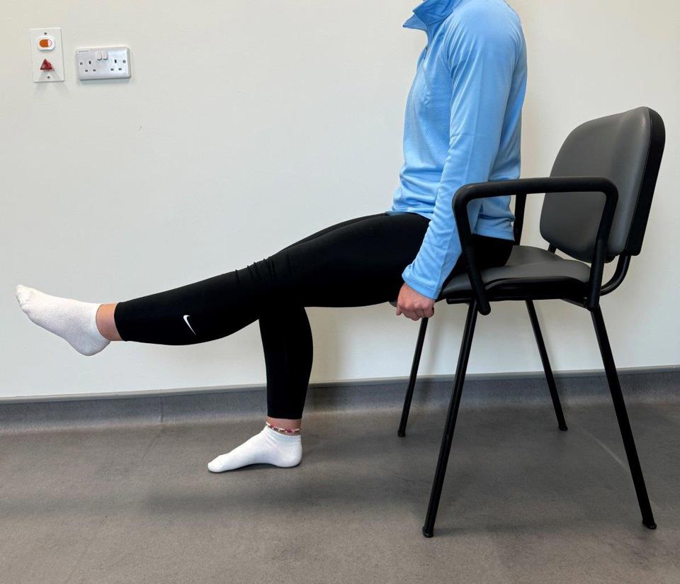 Knee Extension In Sitting Leg Straight