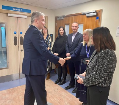 Ward 3 Tom Arthur Handshake