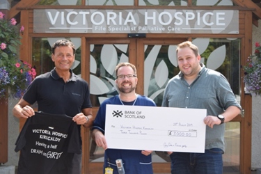 Generous Donation Made to Victoria Hospice