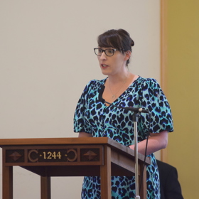 Dr Caroline Ferguson addressing the organ donation memorial event.